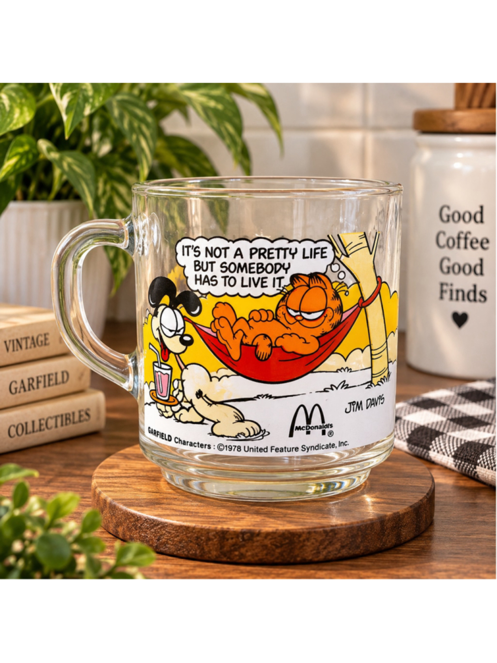 Vintage 1978 McDonalds Garfield Odie Glass Mug Its Not a Pretty Life Jim Davis